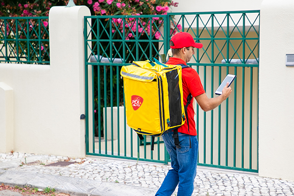 Connecting Hearts, Delivering Smiles